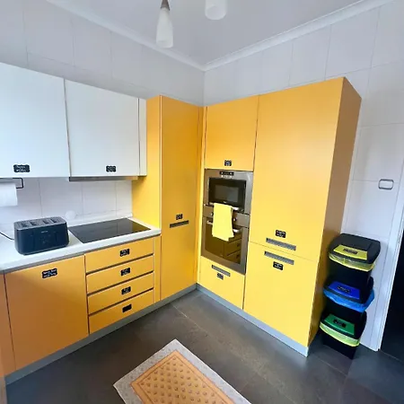 Vagabond Mermaid Couette-café *