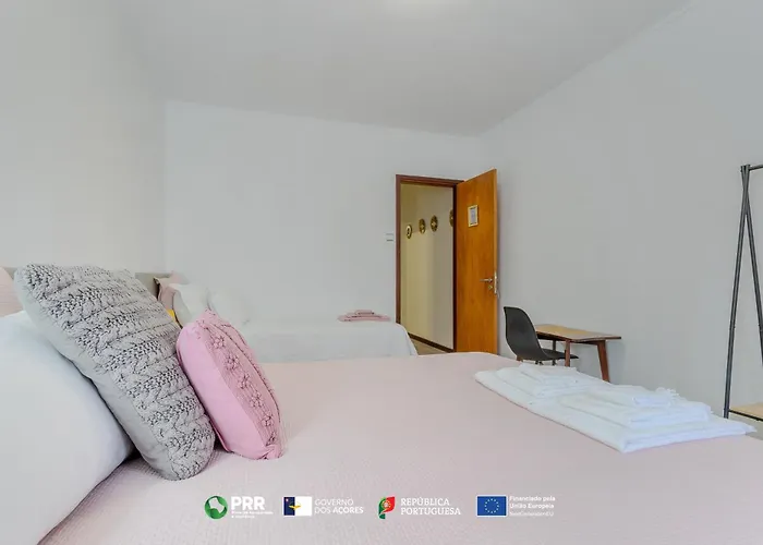 Vagabond Mermaid Bed & Breakfast Ponta Delgada