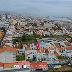 Bed & Breakfast Vagabond Mermaid Ponta Delgada (Sao Miguel)