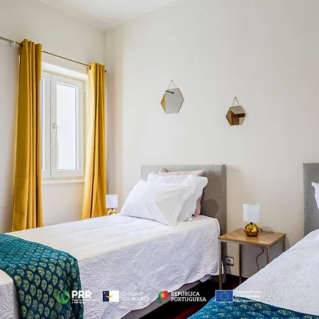 Vagabond Mermaid Bed & Breakfast *