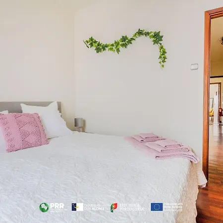 Bed & Breakfast Vagabond Mermaid Ponta Delgada (Sao Miguel)