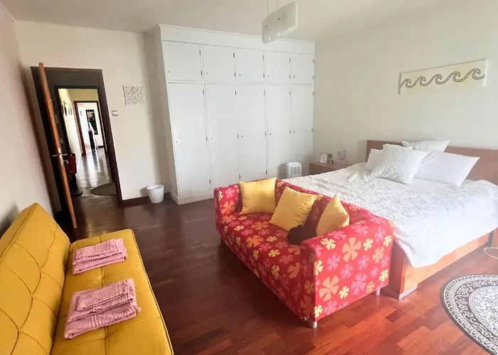 Vagabond Mermaid Bed & Breakfast *