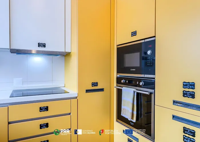 Vagabond Mermaid Πόντα Ντελγκάντα