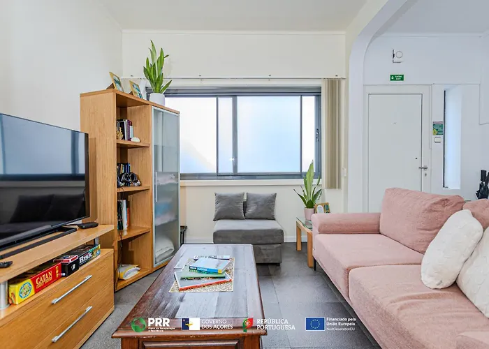 Bed and Breakfast Vagabond Mermaid Πόντα Ντελγκάντα