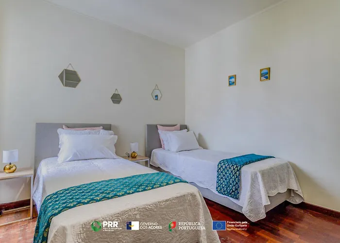 Bed and Breakfast Vagabond Mermaid Πόντα Ντελγκάντα